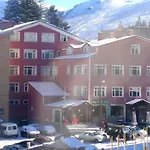 Otel Lapasori *