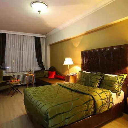Otel Lapasori *